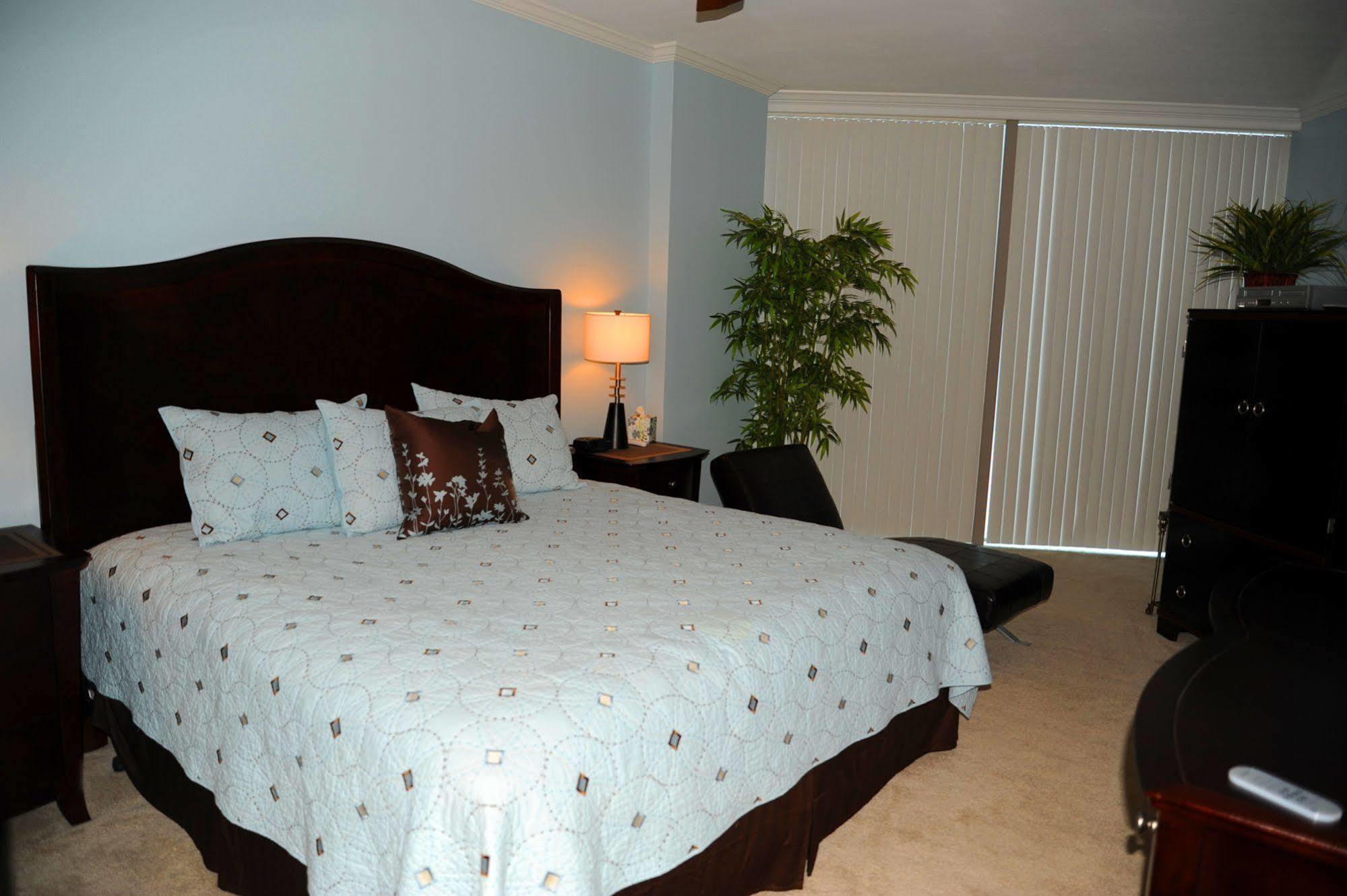 Sea Breeze Condominium Resort Biloxi Exterior photo